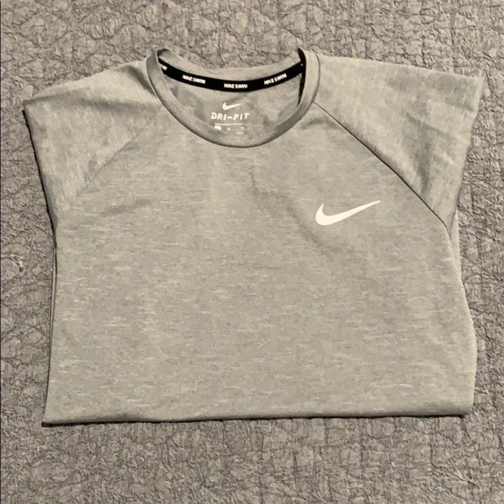 Dri-fit nike t shirt